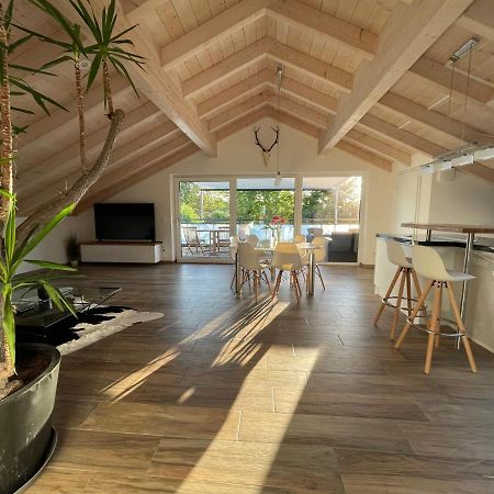 Lichtdurchflutete Wohnung Mit Grosser Dachterrasse Bruckmühl Eksteriør bilde